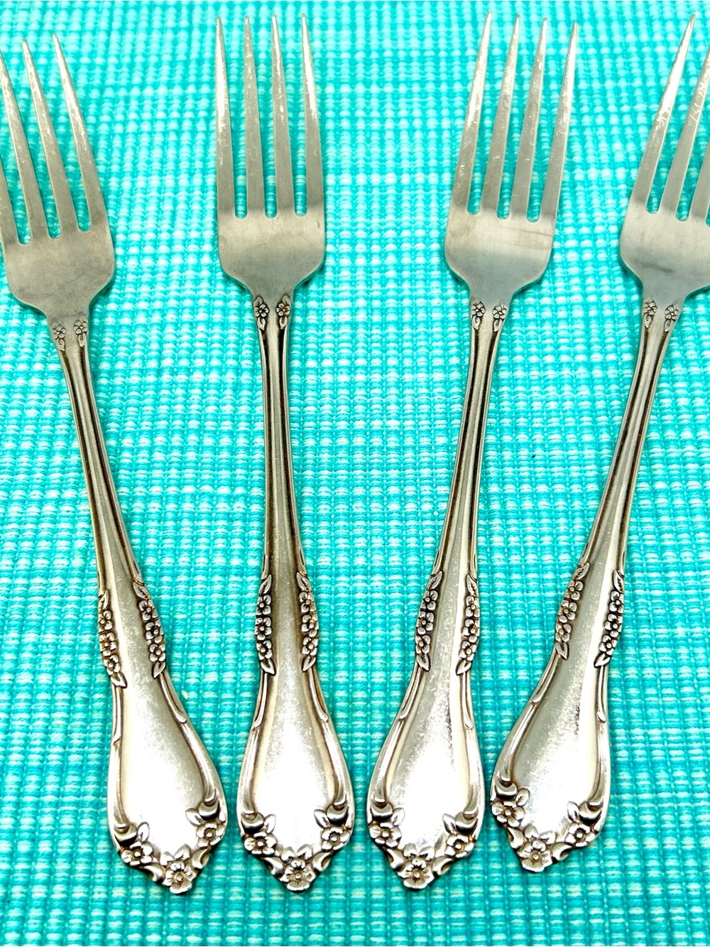 Wm A Rogers Mansfield Amadeus Dinner Forks 4 Pc Oneida Deluxe Ltd Stainless